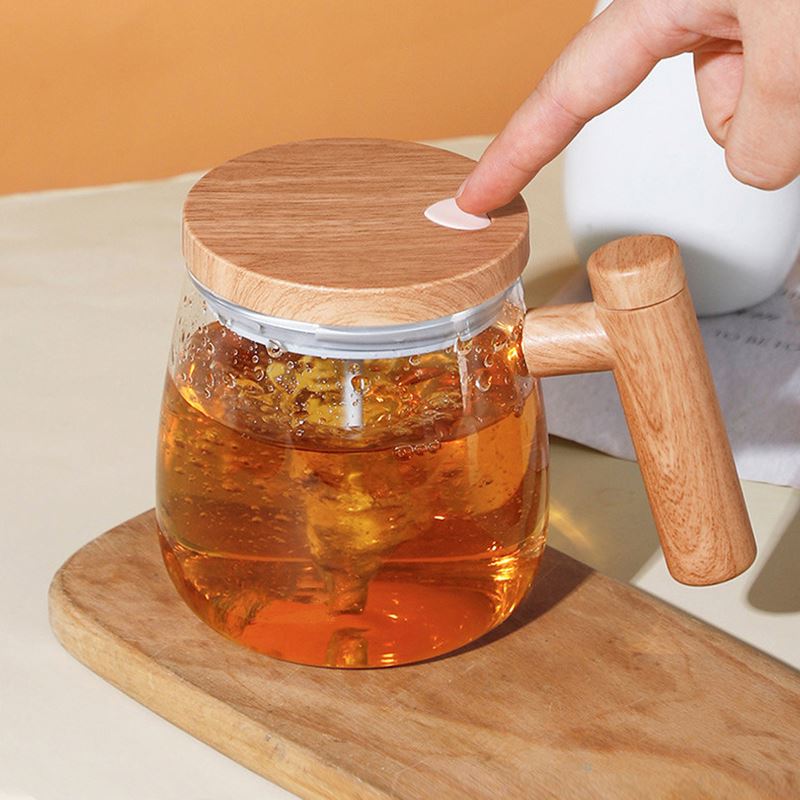 Self-Stirring Mug – Perfect Coffee, Zero Effort